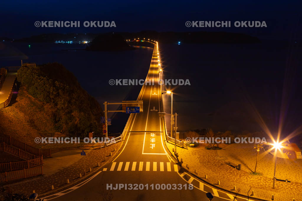 山口県　角島大橋の夜景