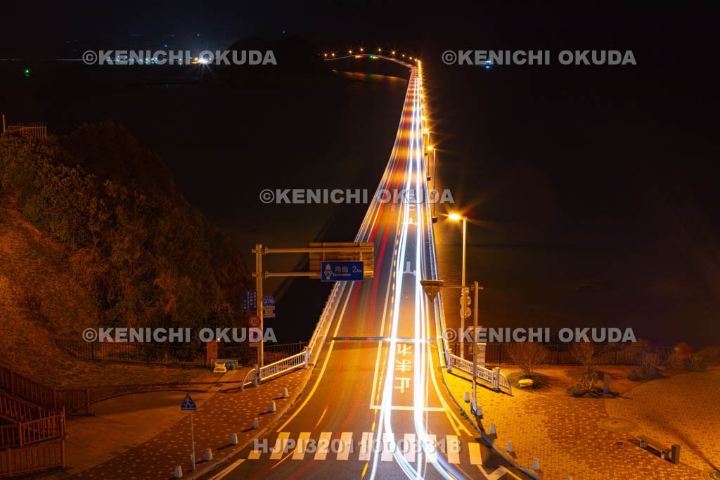 山口県　角島大橋の夜景
