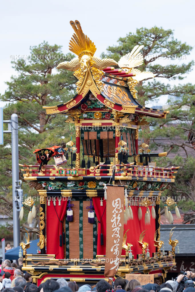 岐阜県　春の高山祭　石橋台のからくり奉納　