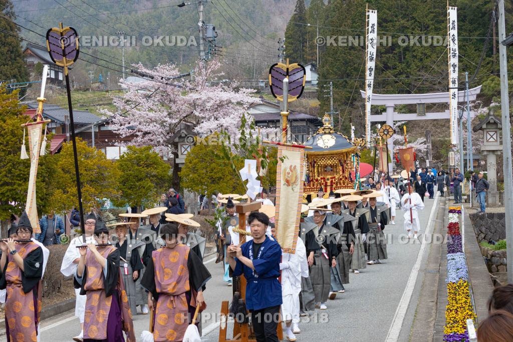 岐阜県　古川祭　神輿行列