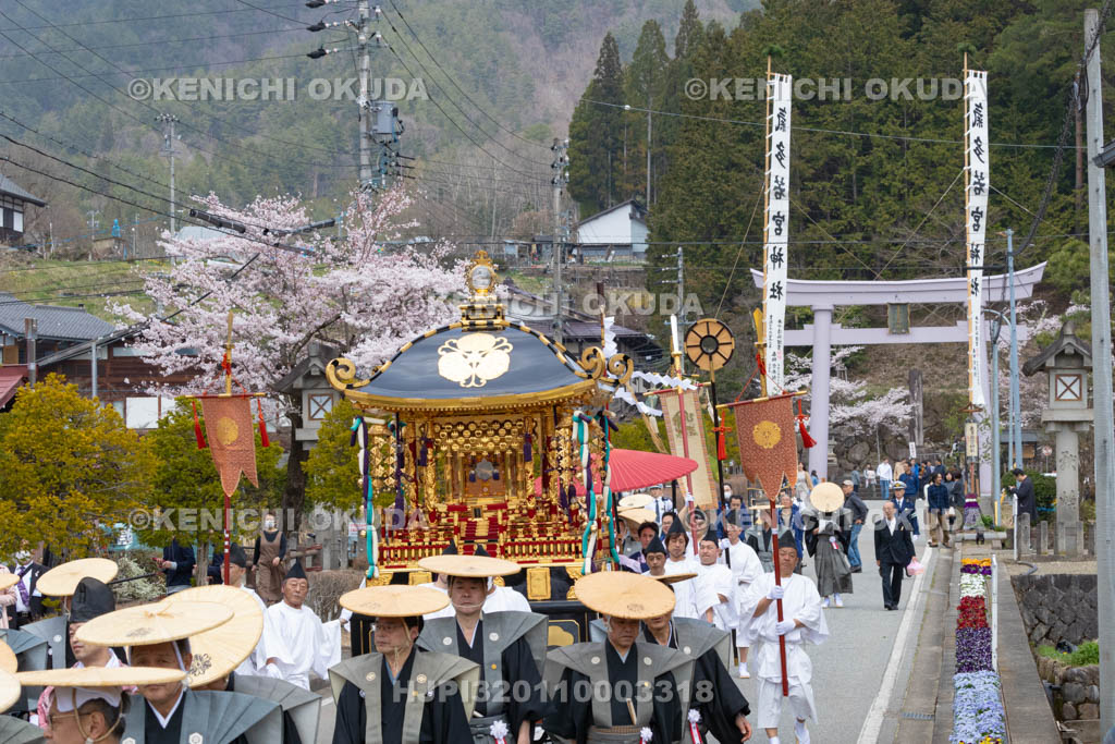 岐阜県　古川祭　神輿行列