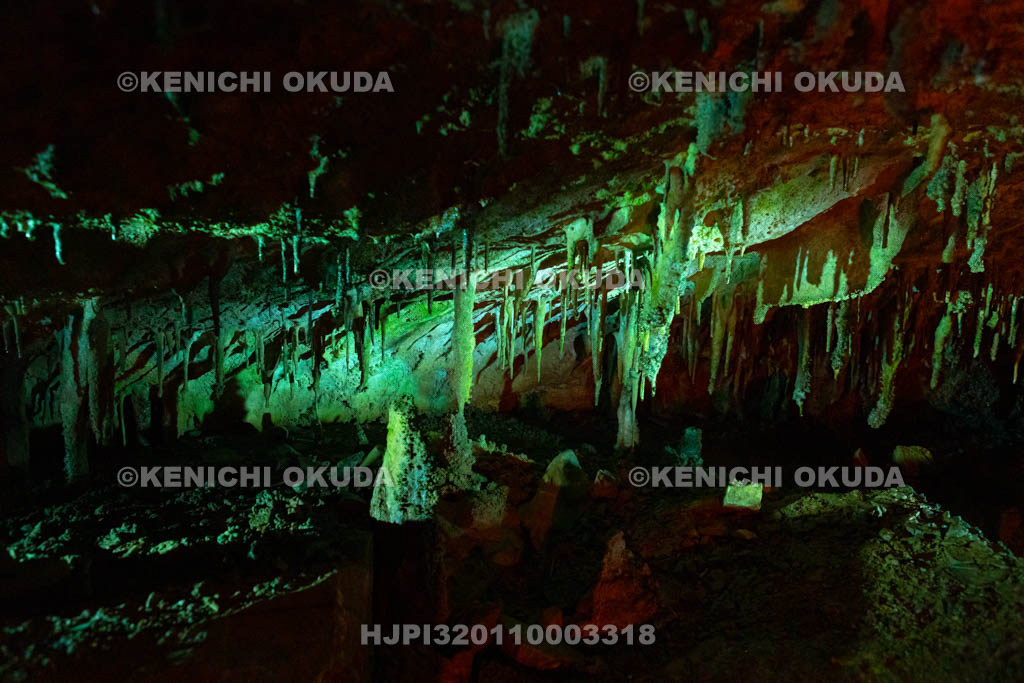 奈良県 面不動鍾乳洞 銀糸の窟