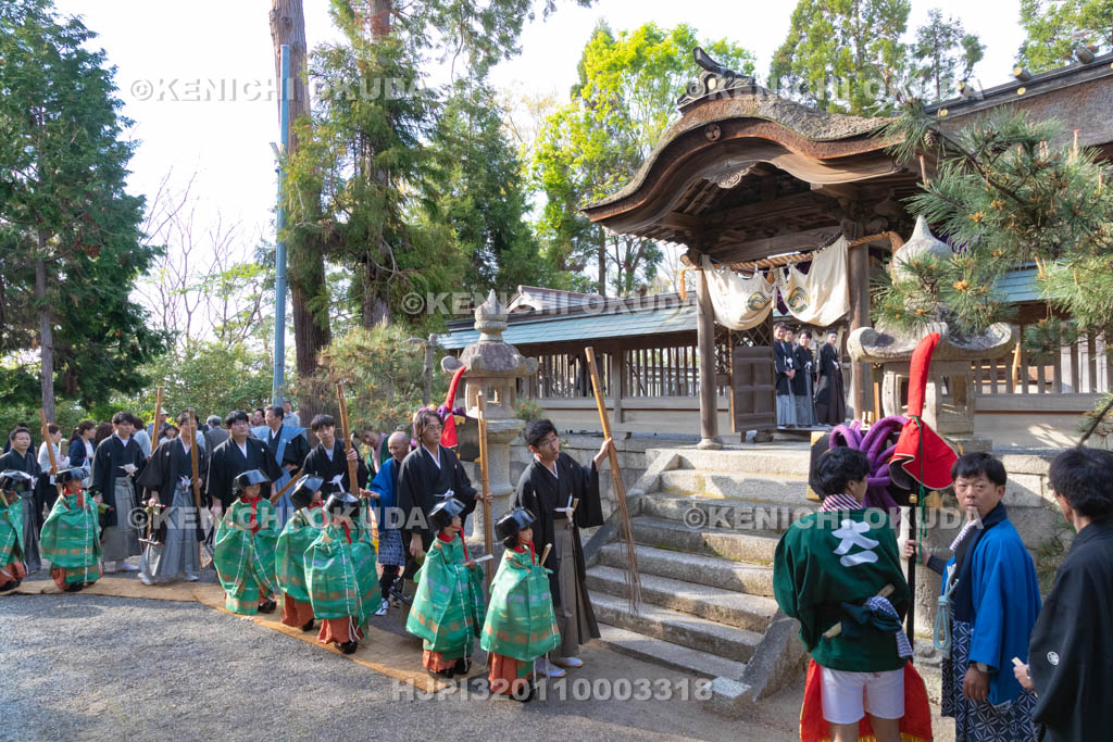 滋賀県　鍋冠祭　