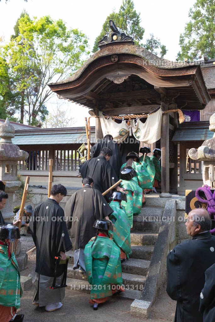 滋賀県　鍋冠祭　