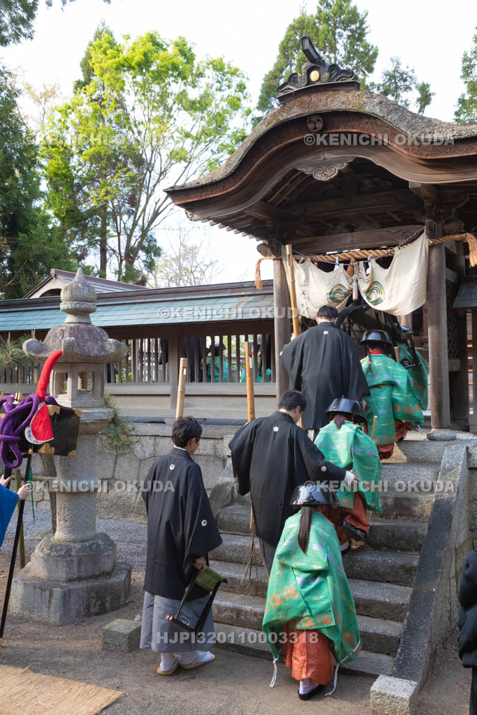 滋賀県　鍋冠祭　