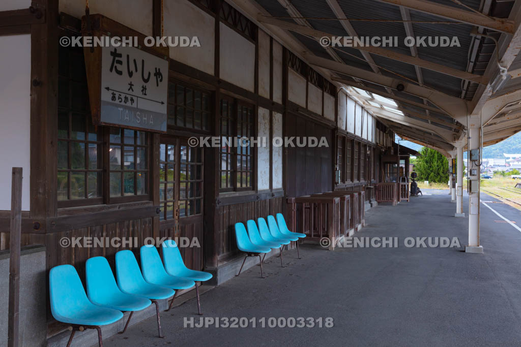 島根県　旧大社駅のホーム