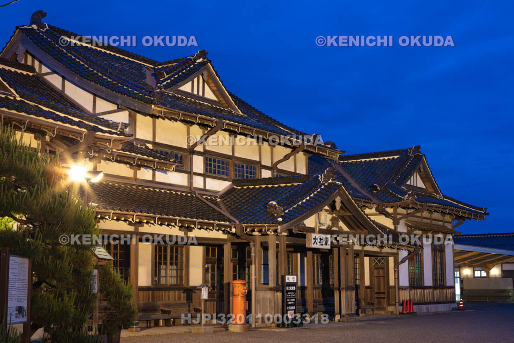 島根県　旧大社駅の夜景