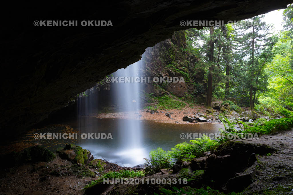 島根県　龍頭ヶ滝　雄滝