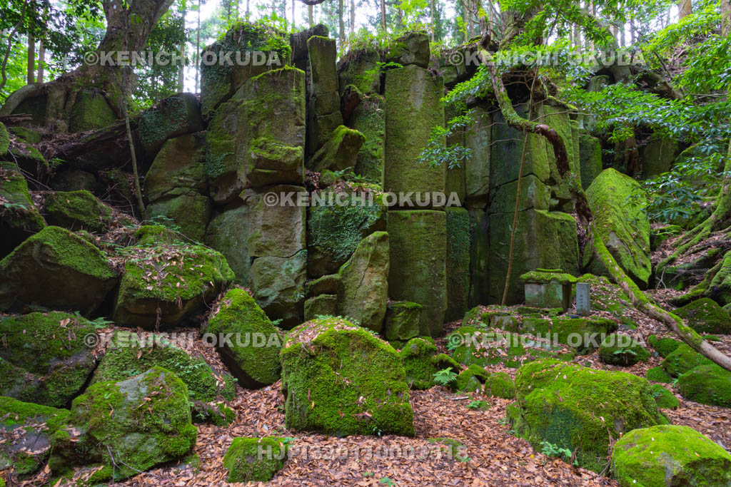 三重県 藤原千方伝説地 千方窟