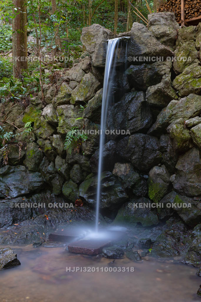 三重県　天の岩戸　恵利原の水穴　禊滝