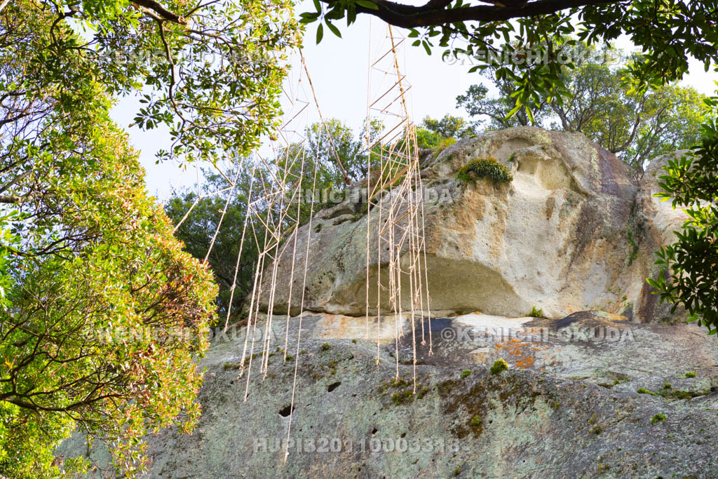 三重県　花の窟神社　花の窟