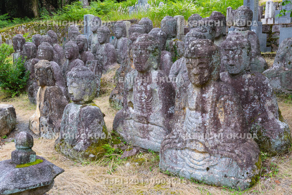 滋賀県 鵜川四十八体石仏群