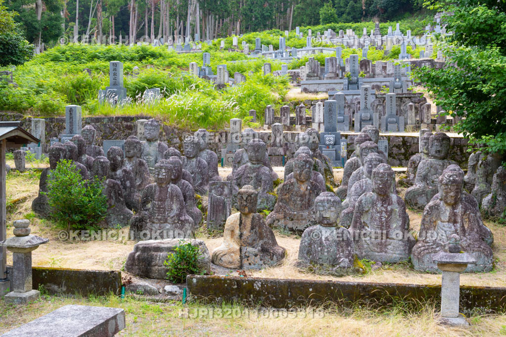 滋賀県 鵜川四十八体石仏群