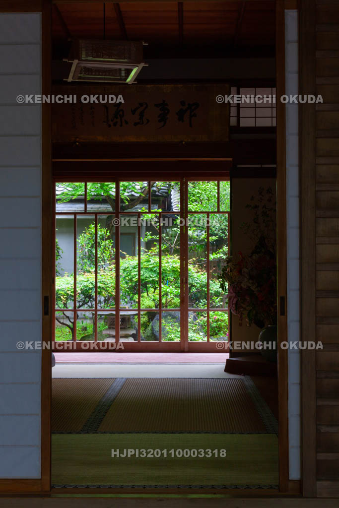 大阪府　枚岡神社　斎館