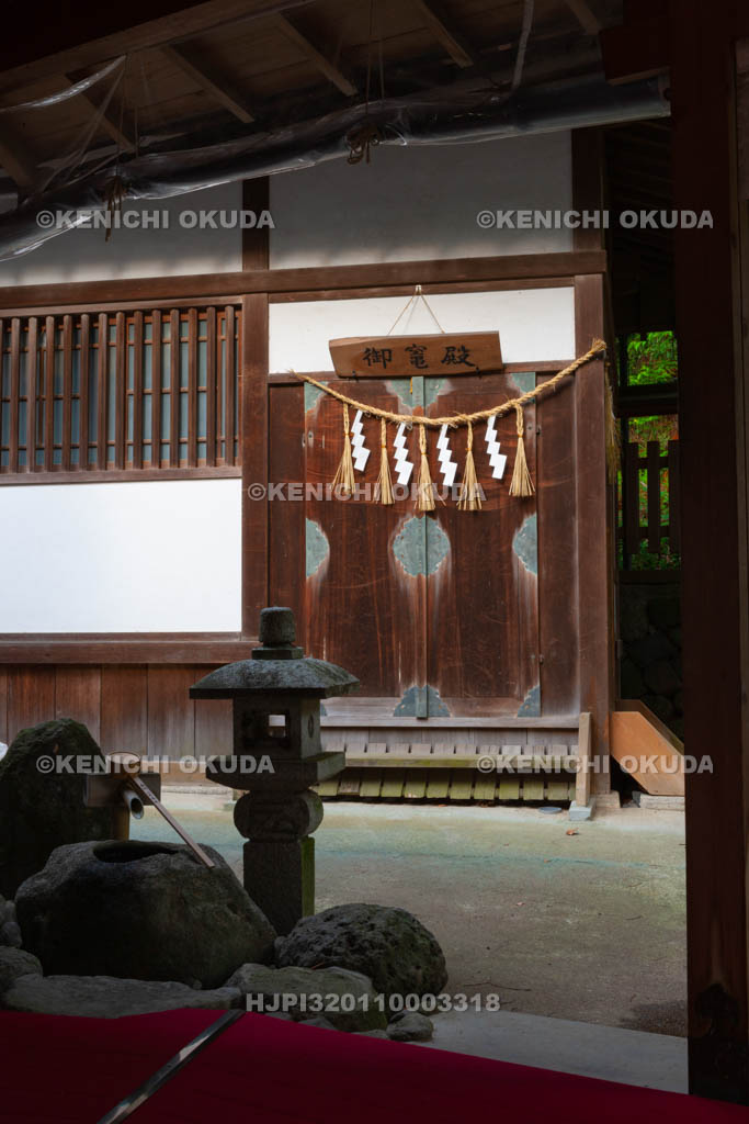 大阪府　枚岡神社　神饌所（御釜殿）