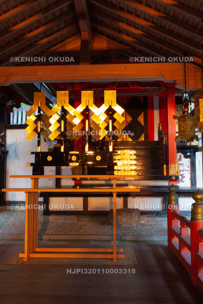 大阪府　枚岡神社　本殿
