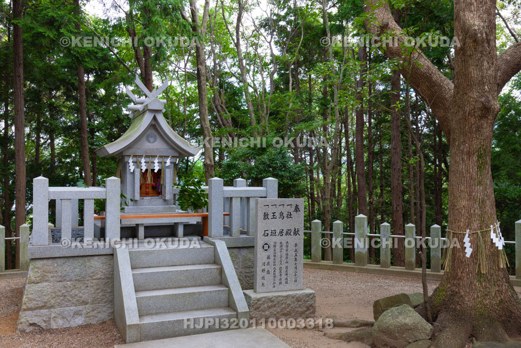大阪府　枚岡神社　神津嶽本宮例祭　開扉された社殿