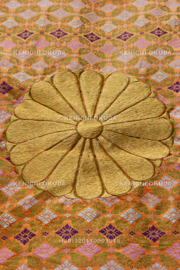 大阪府　菊花紋章の幟