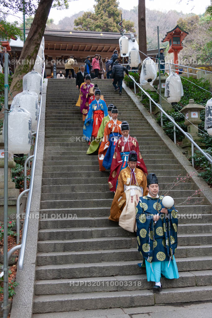 大阪府　枚岡神社　蹴鞠奉納