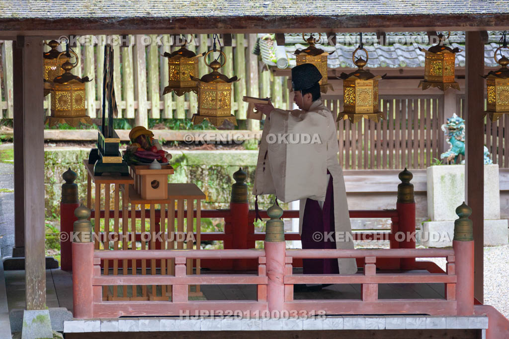 大阪府　枚岡神社　献饌の儀