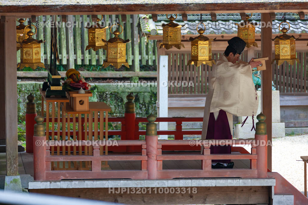 大阪府　枚岡神社　撤饌の儀