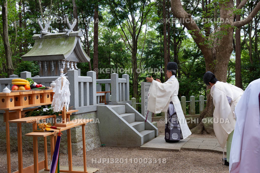 大阪府　枚岡神社　神津嶽本宮例祭　二拍手