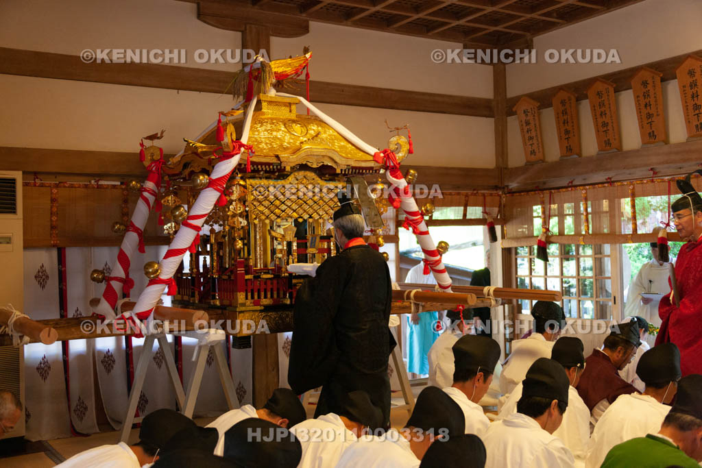 大阪府　枚岡神社　秋郷祭　神幸祭　御霊遷し