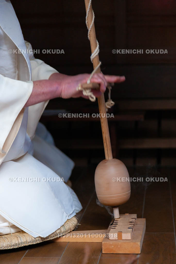 大阪府　枚岡神社　粥占神事