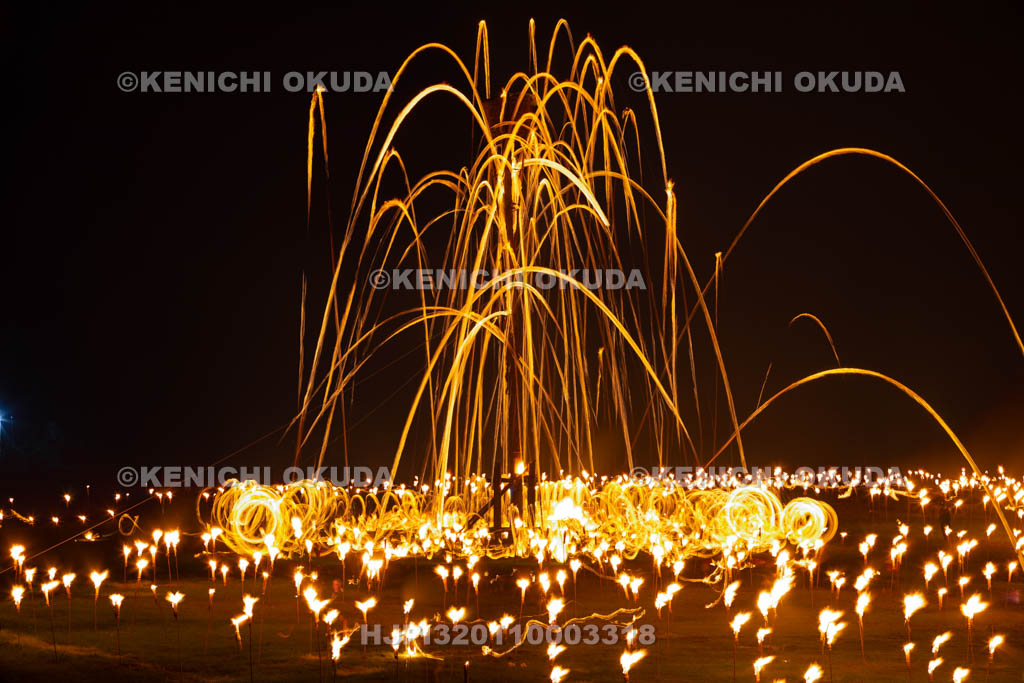 京都府　花背の松上げ