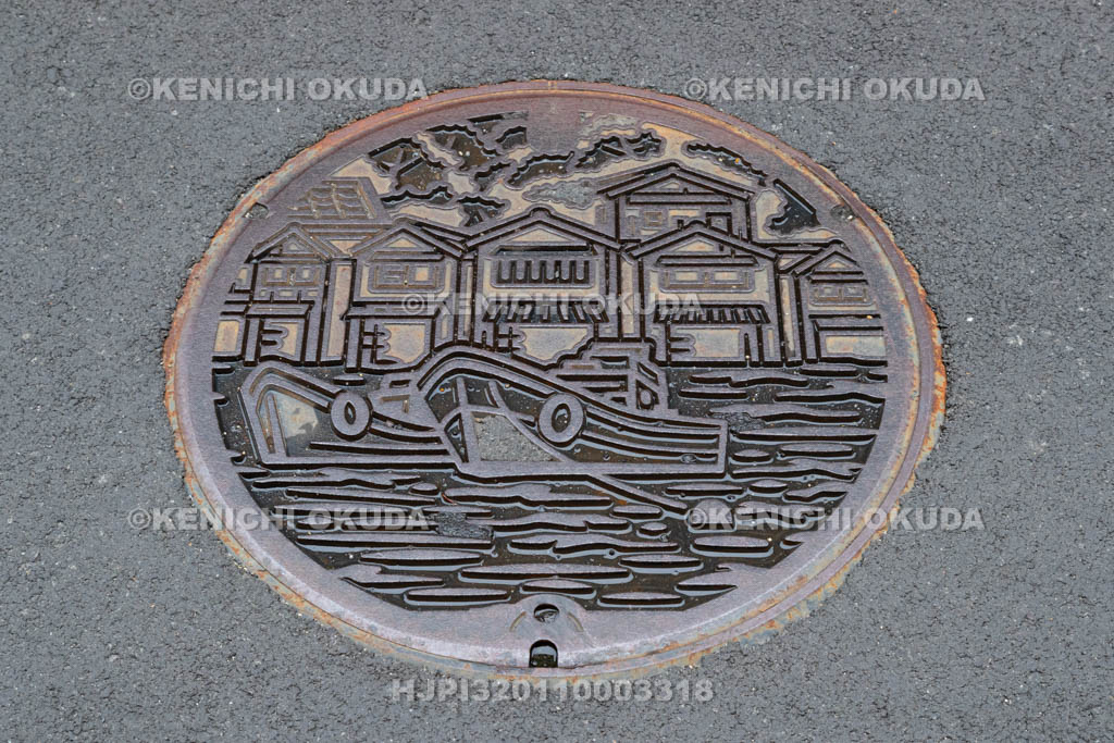 京都府　伊根の舟屋　マンホール
