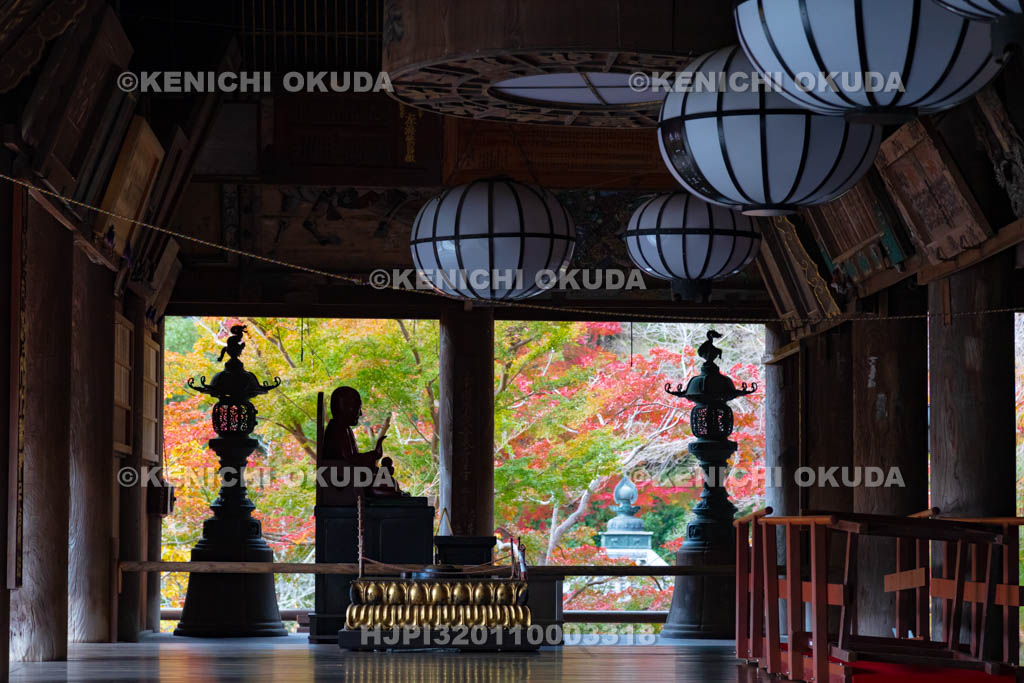 奈良県　長谷寺　紅葉と本堂