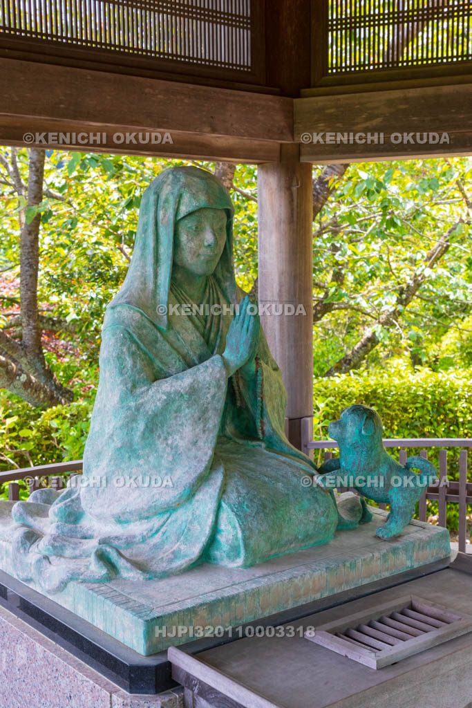 京都府　善峯寺　桂昌院の像