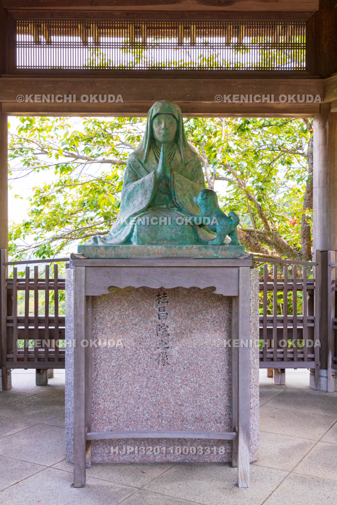 京都府　善峯寺　桂昌院の像
