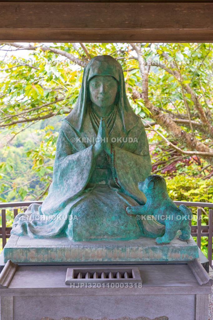 京都府　善峯寺　桂昌院の像