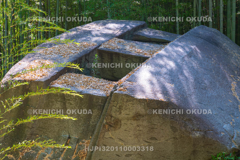 奈良県　益田岩船