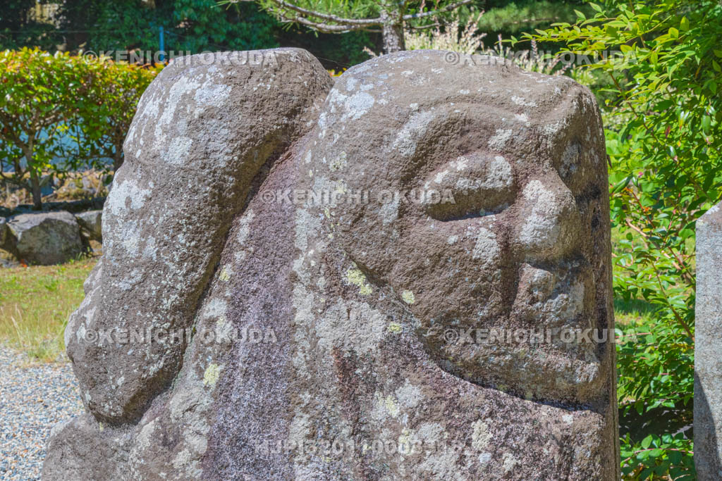 奈良県　明日香村　橘寺　二面石