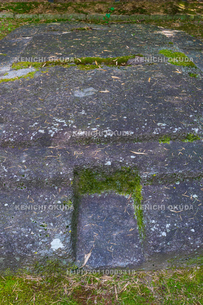 奈良県　明日香村　鬼の俎