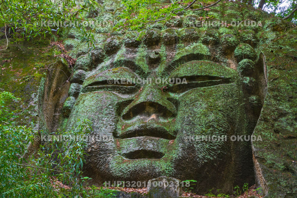 群馬県　長厳寺　磨崖仏