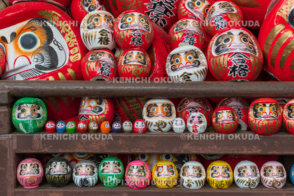 群馬県　達磨寺　霊符堂（本堂）のダルマ