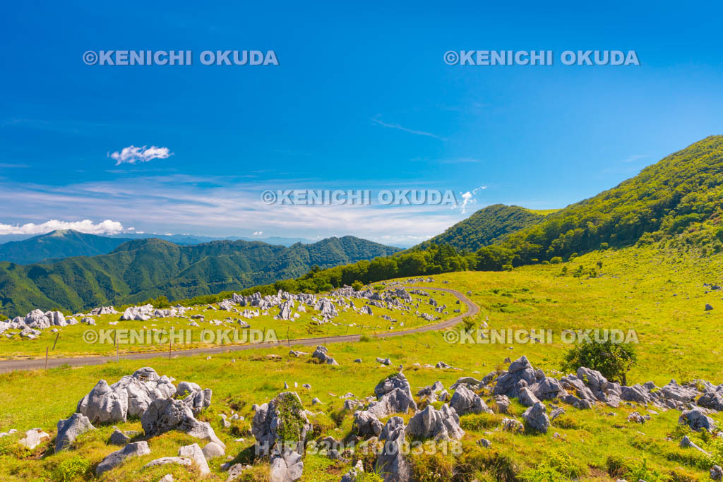 愛媛県　四国カルスト　五段高原付近