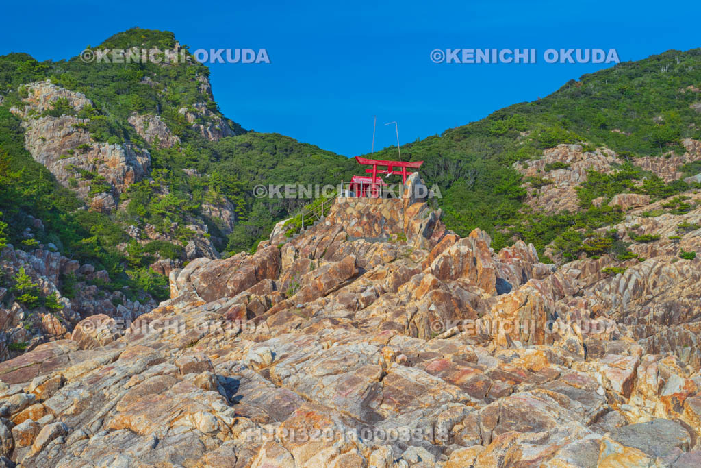 高知県　臼碆（うすばえ）の竜宮神社