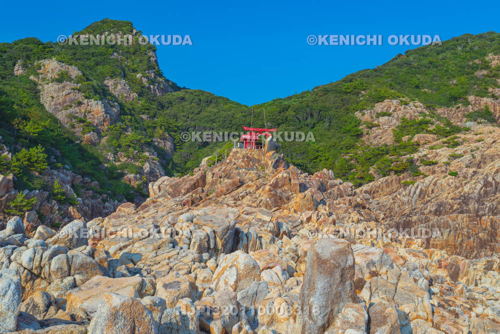 高知県　臼碆（うすばえ）の竜宮神社