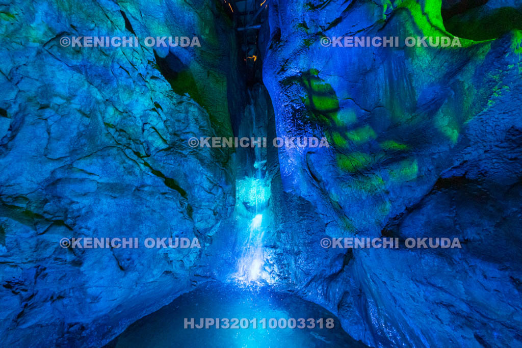 高知県　龍河洞　記念の滝