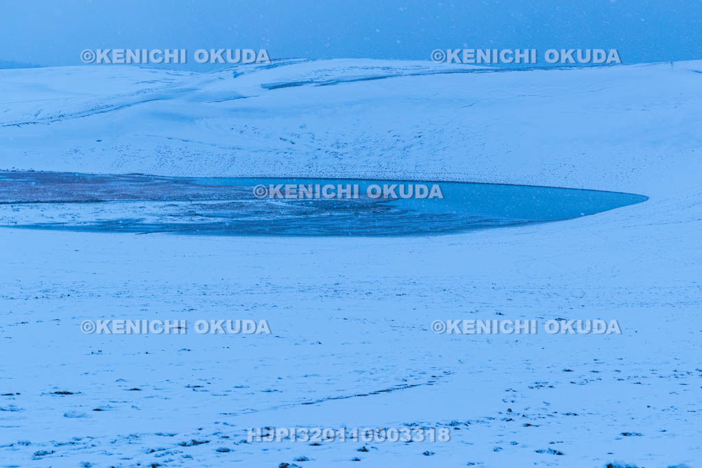 鳥取県　雪の鳥取砂丘