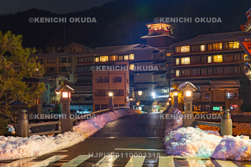 鳥取県　三朝温泉街　三朝橋付近