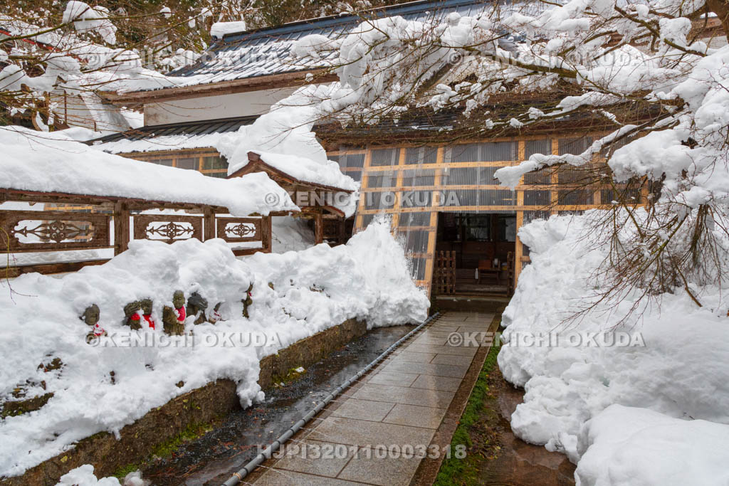鳥取県　三佛寺　輪光院