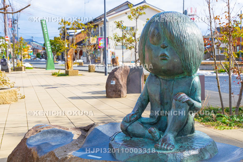 鳥取県　水木しげるロード　鬼太郎のブロンズ像