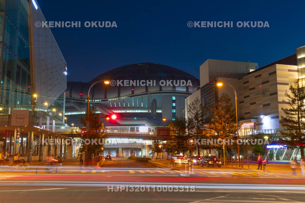 大阪府　大阪ドーム前交差点付近