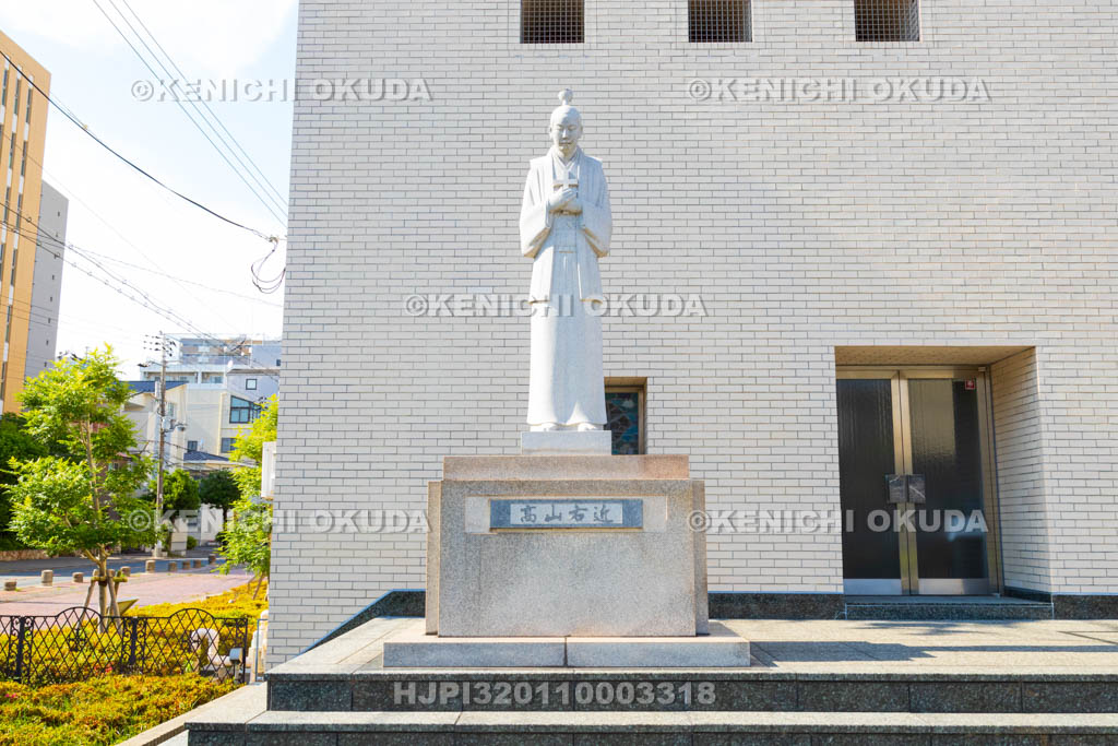 大阪府 大阪カテドラル聖マリア大聖堂 高山右近の像