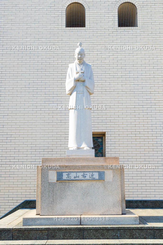 大阪府　大阪カテドラル聖マリア大聖堂　高山右近の像